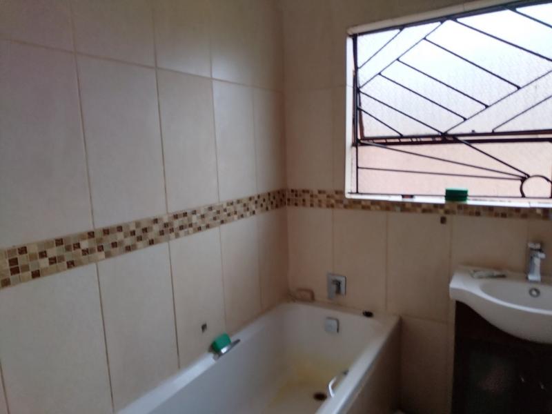 To Let 3 Bedroom Property for Rent in The Orchards Gauteng