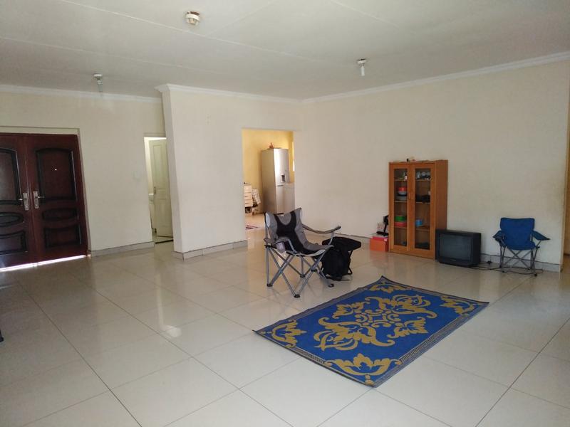 To Let 3 Bedroom Property for Rent in Danville Gauteng