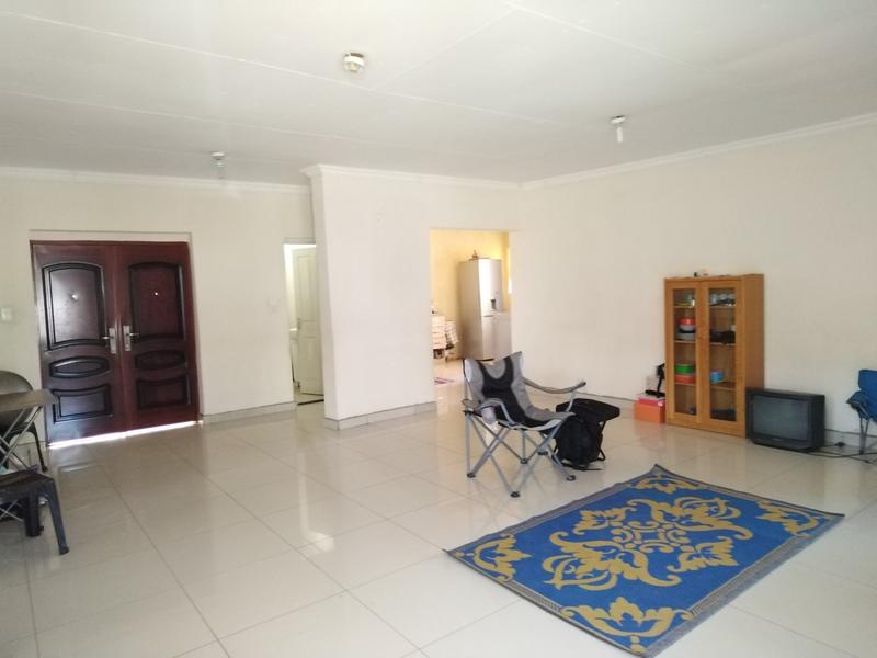 To Let 3 Bedroom Property for Rent in Danville Gauteng