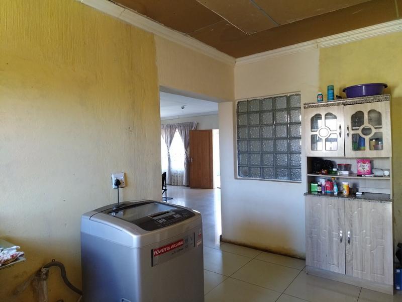 To Let 3 Bedroom Property for Rent in Danville Gauteng