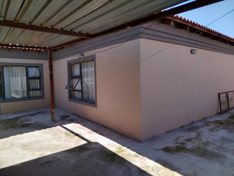 To Let 3 Bedroom Property for Rent in Danville Gauteng