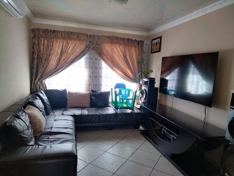 To Let 3 Bedroom Property for Rent in Elandspoort Gauteng