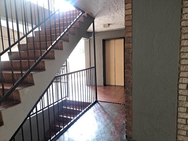 To Let 2 Bedroom Property for Rent in Sunnyside Gauteng