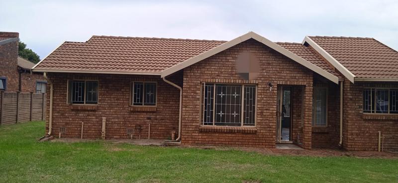 To Let 3 Bedroom Property for Rent in The Orchards Gauteng