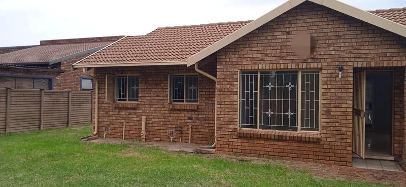 To Let 3 Bedroom Property for Rent in The Orchards Gauteng