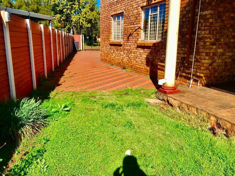 To Let 4 Bedroom Property for Rent in Doornpoort Gauteng