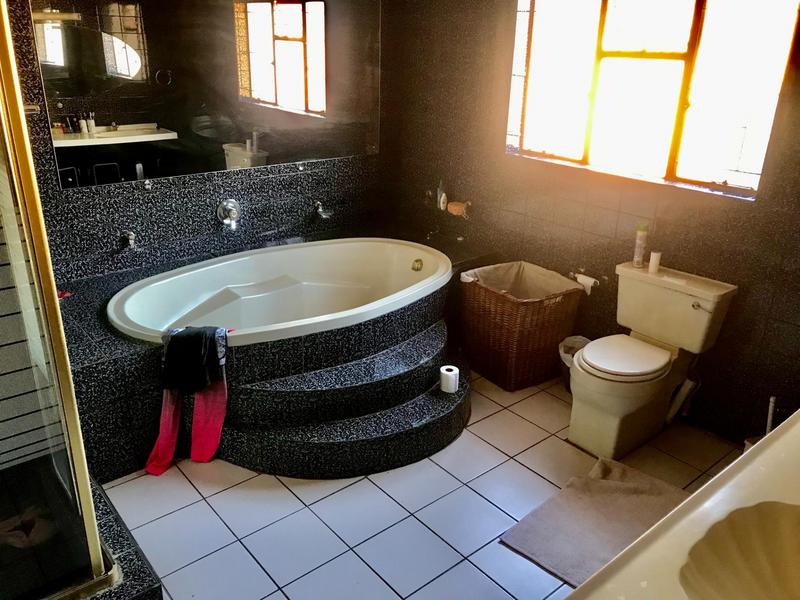 To Let 4 Bedroom Property for Rent in Doornpoort Gauteng