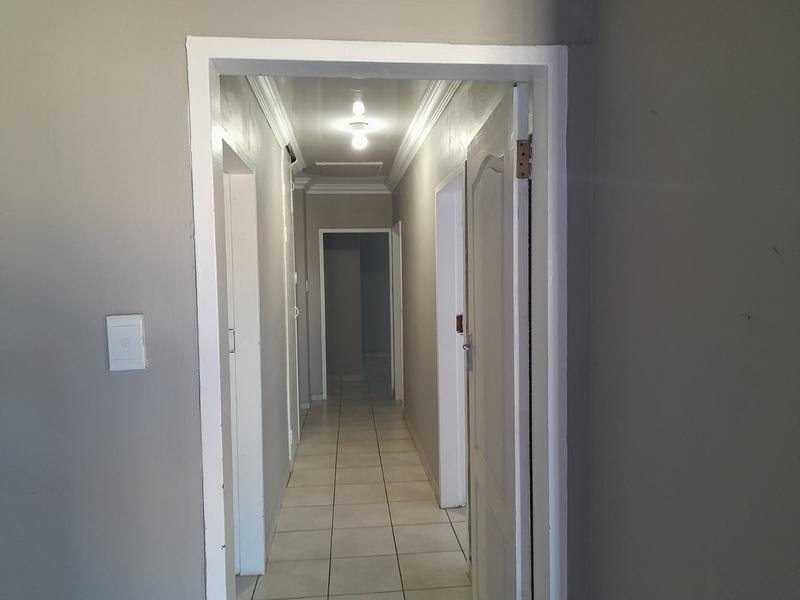 To Let 3 Bedroom Property for Rent in Pretoria West Gauteng