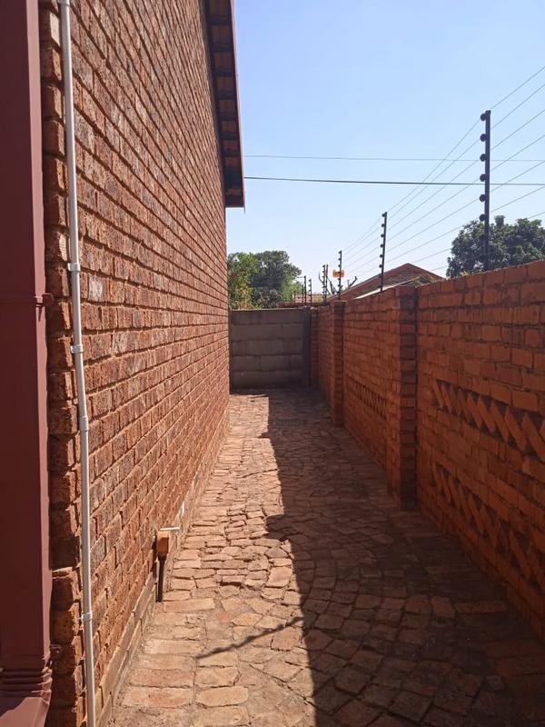 3 Bedroom Property for Sale in Chantelle Gauteng