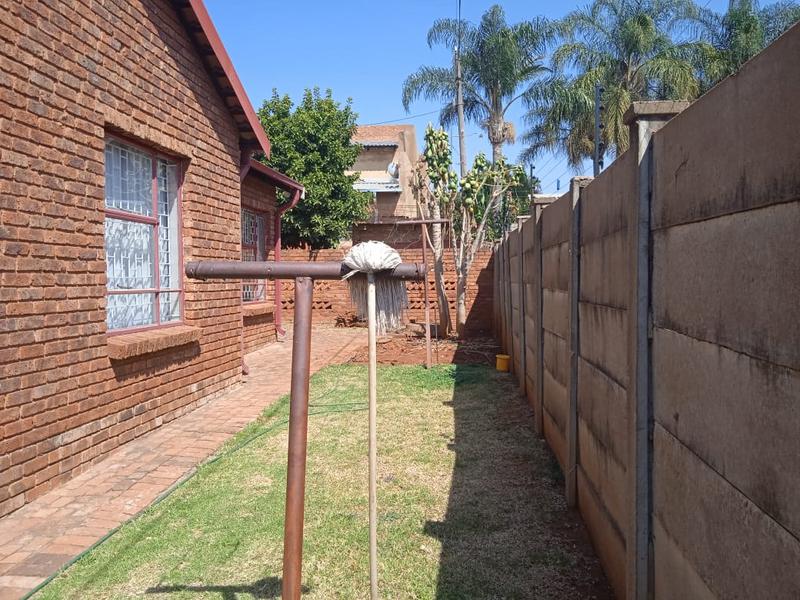 3 Bedroom Property for Sale in Chantelle Gauteng