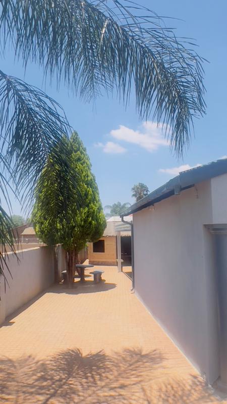 3 Bedroom Property for Sale in Clarina Gauteng