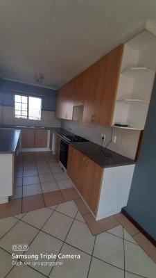 2 Bedroom Property for Sale in The Orchards Gauteng