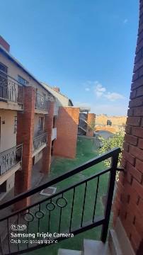 2 Bedroom Property for Sale in The Orchards Gauteng