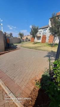 2 Bedroom Property for Sale in The Orchards Gauteng