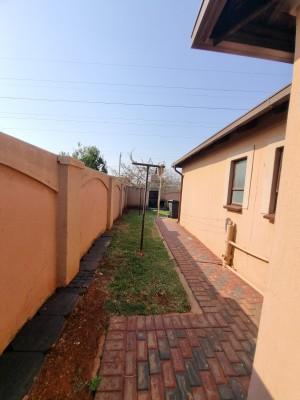 3 Bedroom Property for Sale in The Orchards Gauteng