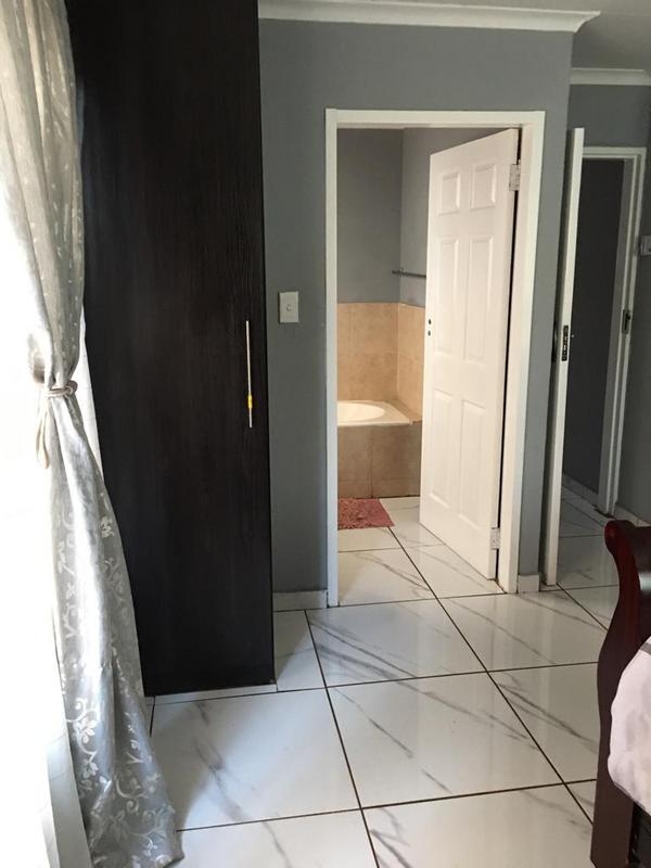 3 Bedroom Property for Sale in The Orchards Gauteng