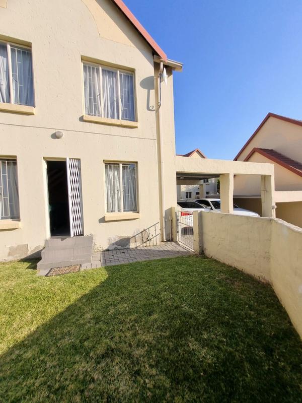 2 Bedroom Property for Sale in Kosmosdal Gauteng