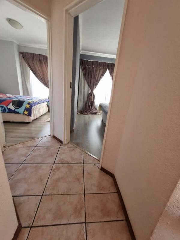 2 Bedroom Property for Sale in Kosmosdal Gauteng