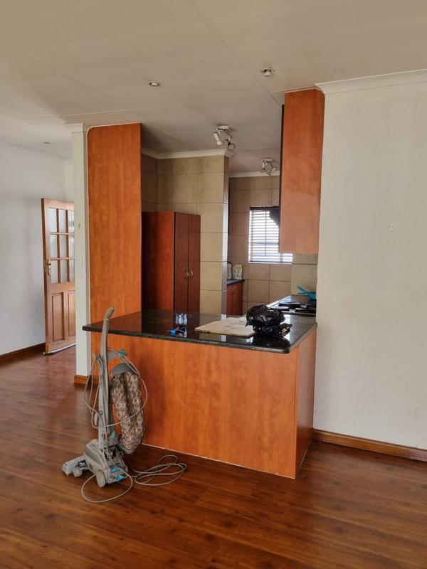 3 Bedroom Property for Sale in Kosmosdal Gauteng