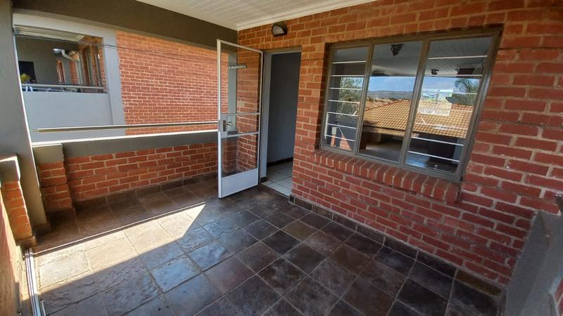 2 Bedroom Property for Sale in Andeon Gauteng