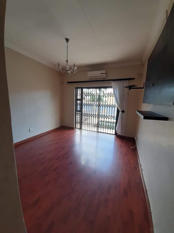 4 Bedroom Property for Sale in Annlin Gauteng