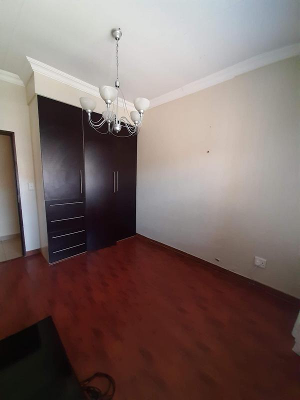 4 Bedroom Property for Sale in Annlin Gauteng