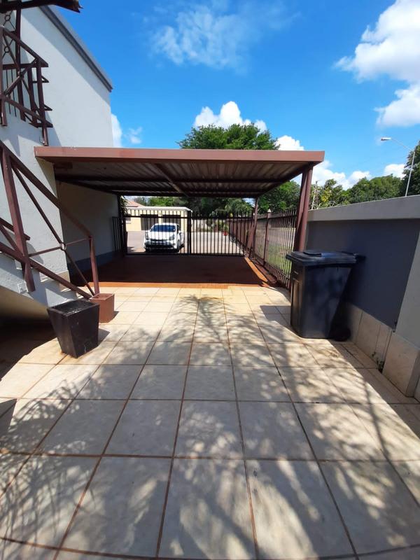 4 Bedroom Property for Sale in Annlin Gauteng