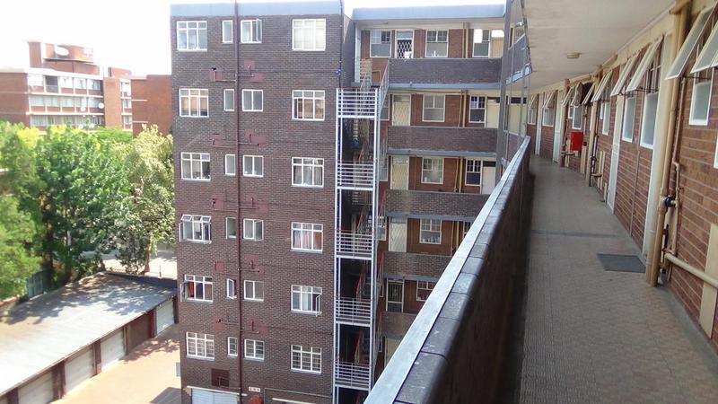 2 Bedroom Property for Sale in Sunnyside Gauteng