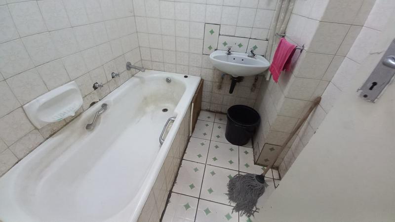 2 Bedroom Property for Sale in Sunnyside Gauteng