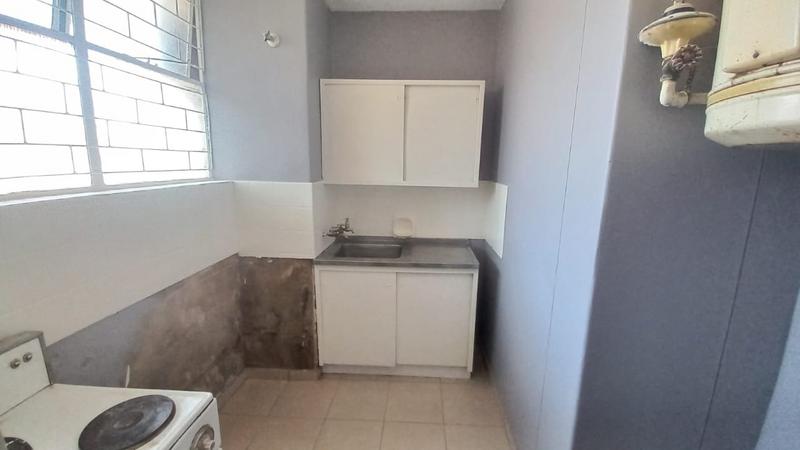 2 Bedroom Property for Sale in Sunnyside Gauteng