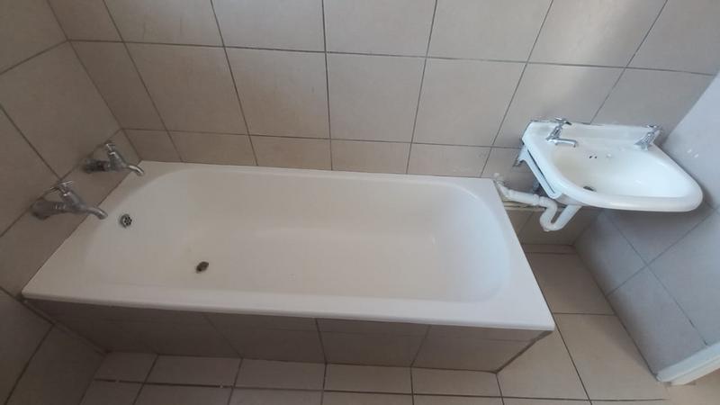 2 Bedroom Property for Sale in Sunnyside Gauteng