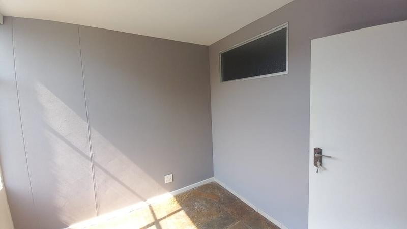 2 Bedroom Property for Sale in Sunnyside Gauteng