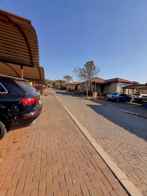 2 Bedroom Property for Sale in Heatherview Gauteng