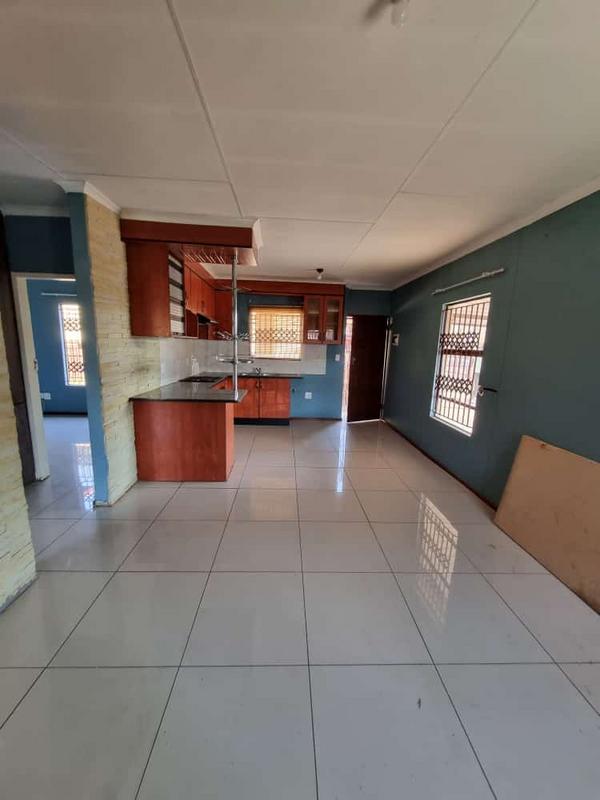 2 Bedroom Property for Sale in Heatherview Gauteng