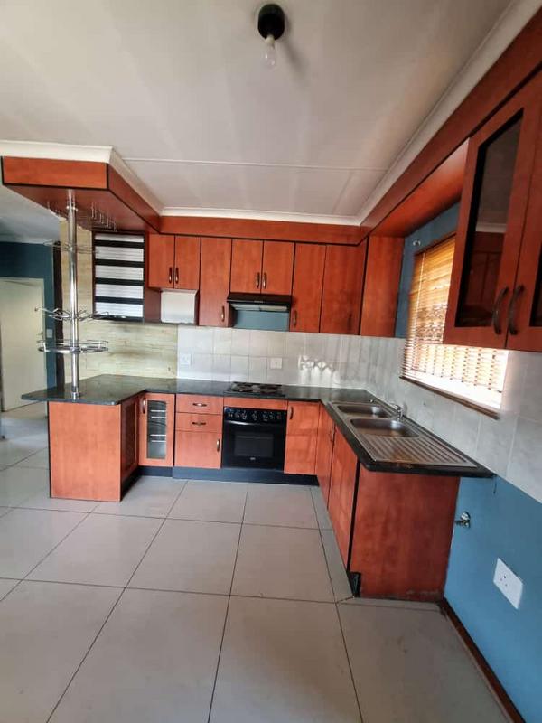 2 Bedroom Property for Sale in Heatherview Gauteng