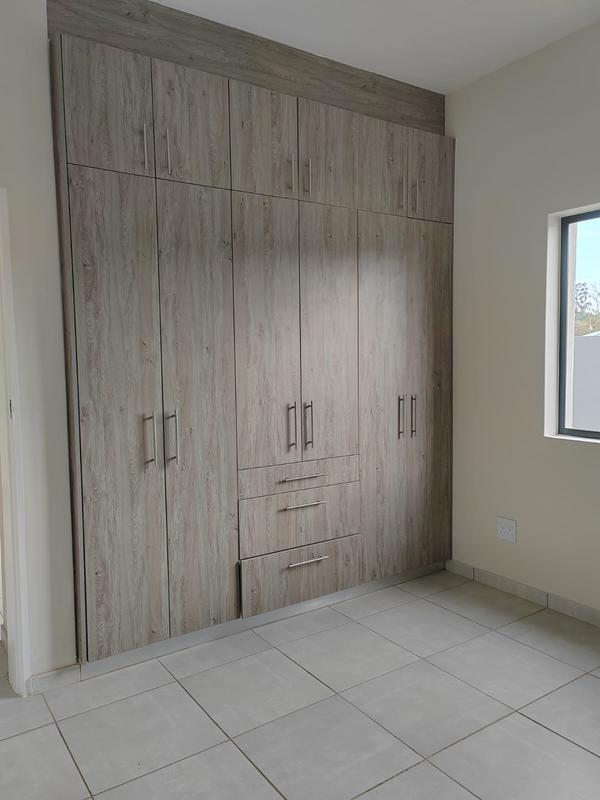 2 Bedroom Property for Sale in Mondeor Gauteng