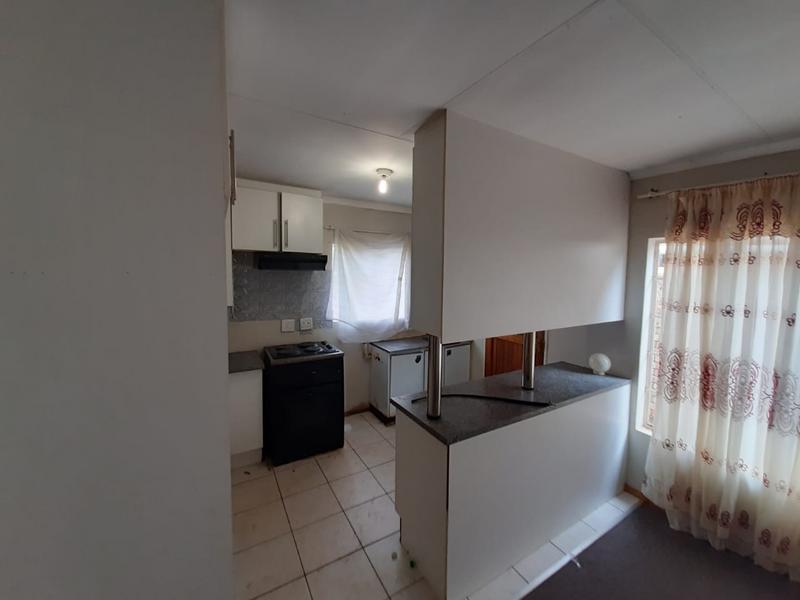 3 Bedroom Property for Sale in Rosslyn Gauteng