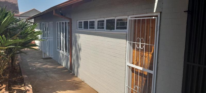 4 Bedroom Property for Sale in Danville Gauteng