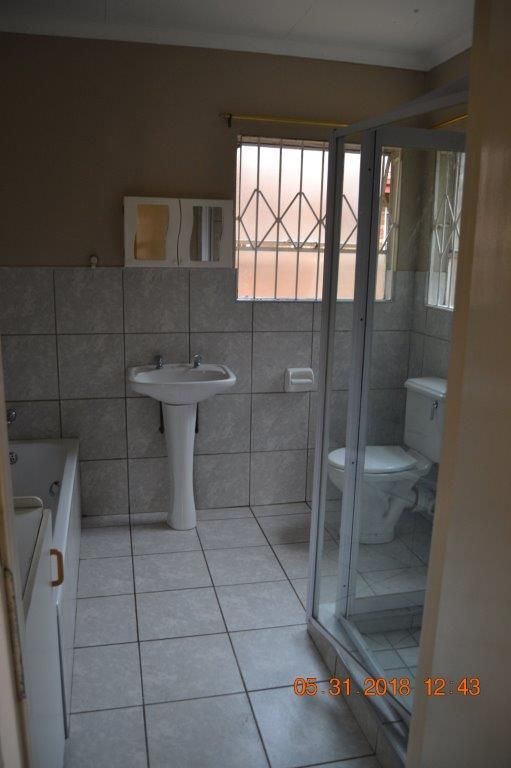 3 Bedroom Property for Sale in Petersfield Gauteng