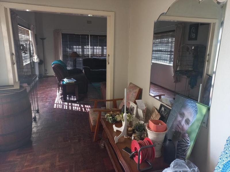 4 Bedroom Property for Sale in Lakefield Gauteng