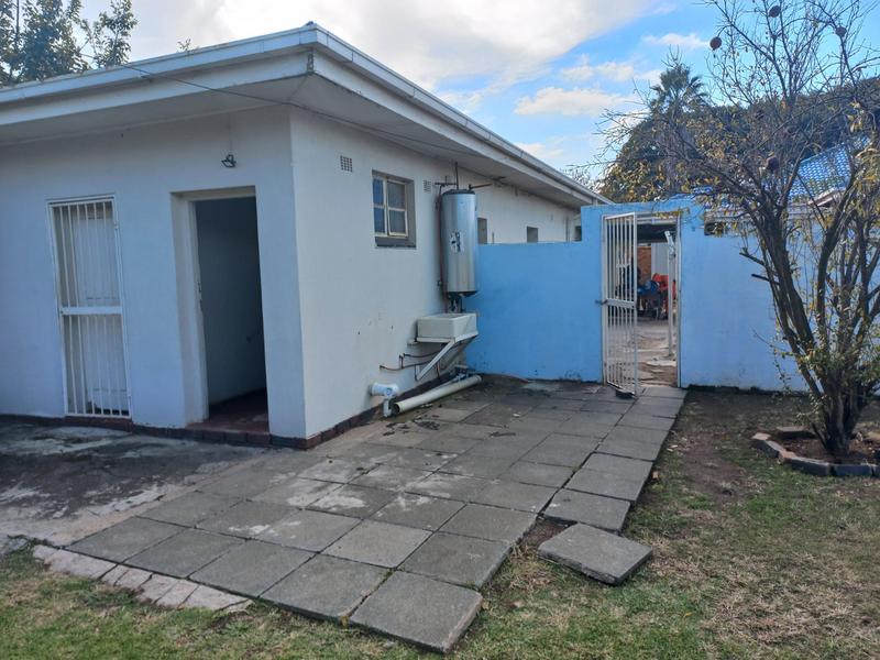 4 Bedroom Property for Sale in Lakefield Gauteng