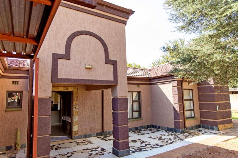 3 Bedroom Property for Sale in Dawn Park Gauteng