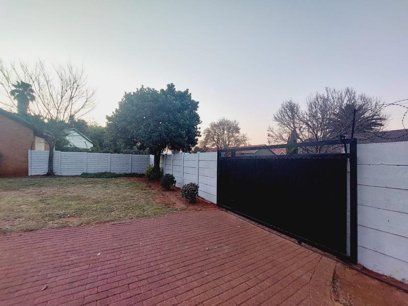 3 Bedroom Property for Sale in Birch Acres Gauteng