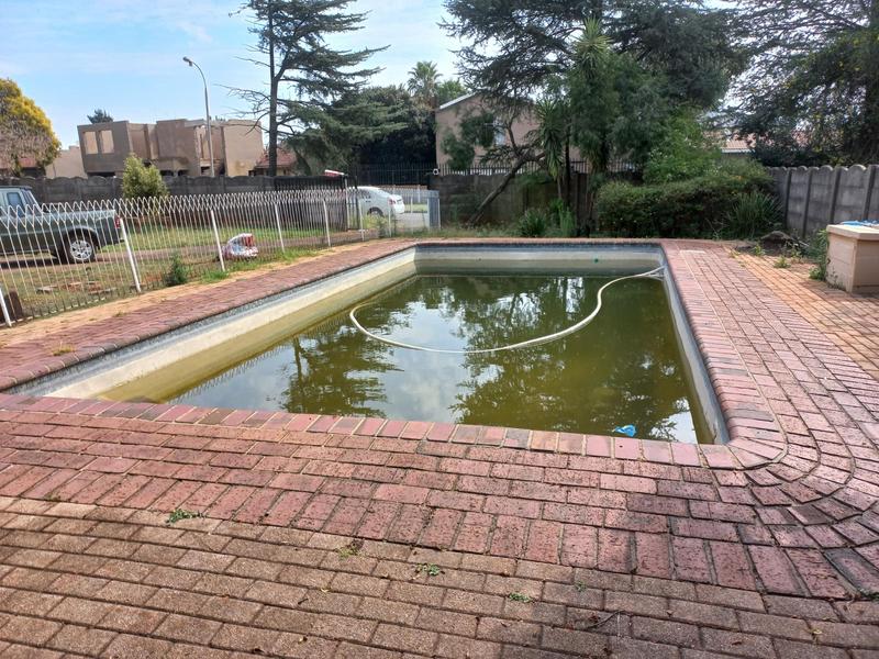 3 Bedroom Property for Sale in Birch Acres Gauteng