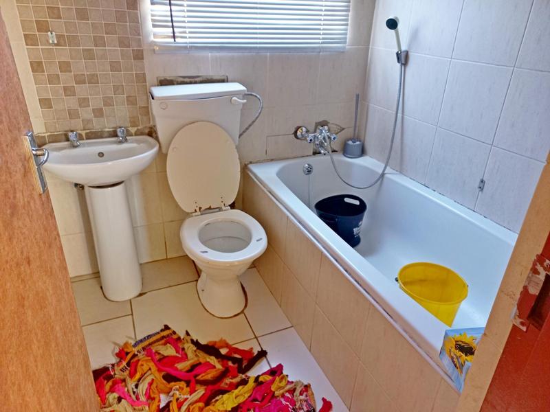 2 Bedroom Property for Sale in Birch Acres Gauteng