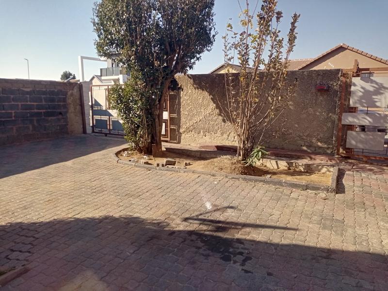 3 Bedroom Property for Sale in Birch Acres Gauteng