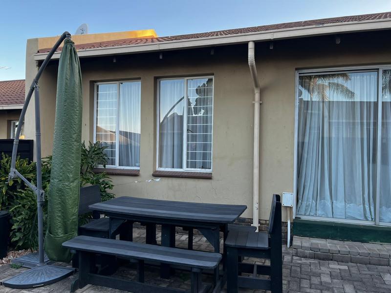 2 Bedroom Property for Sale in Birchleigh Gauteng