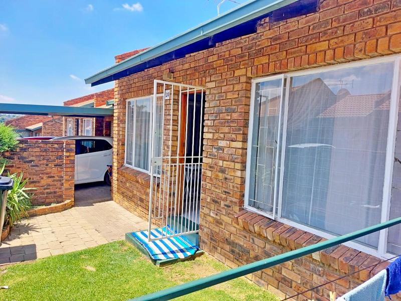 2 Bedroom Property for Sale in Birchleigh Gauteng