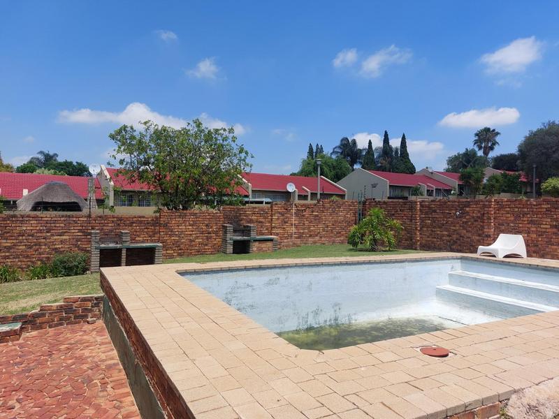 2 Bedroom Property for Sale in Birchleigh Gauteng