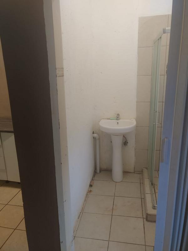 12 Bedroom Property for Sale in Rhodesfield Gauteng